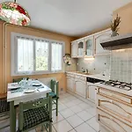 85 M2, Calme , Parking, Centre Appartement *